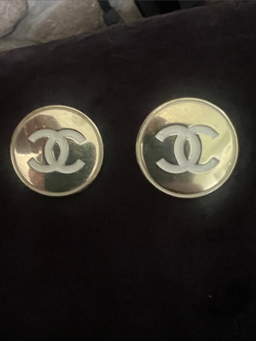 CHANEL Gold-Tone Button earrings with White CC Logo - Picture 11 of 11